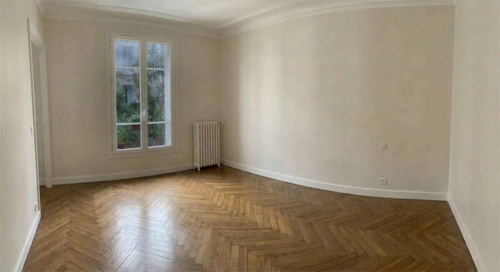 Salon après remise en peinture par Deco Mabele en Île-de-France