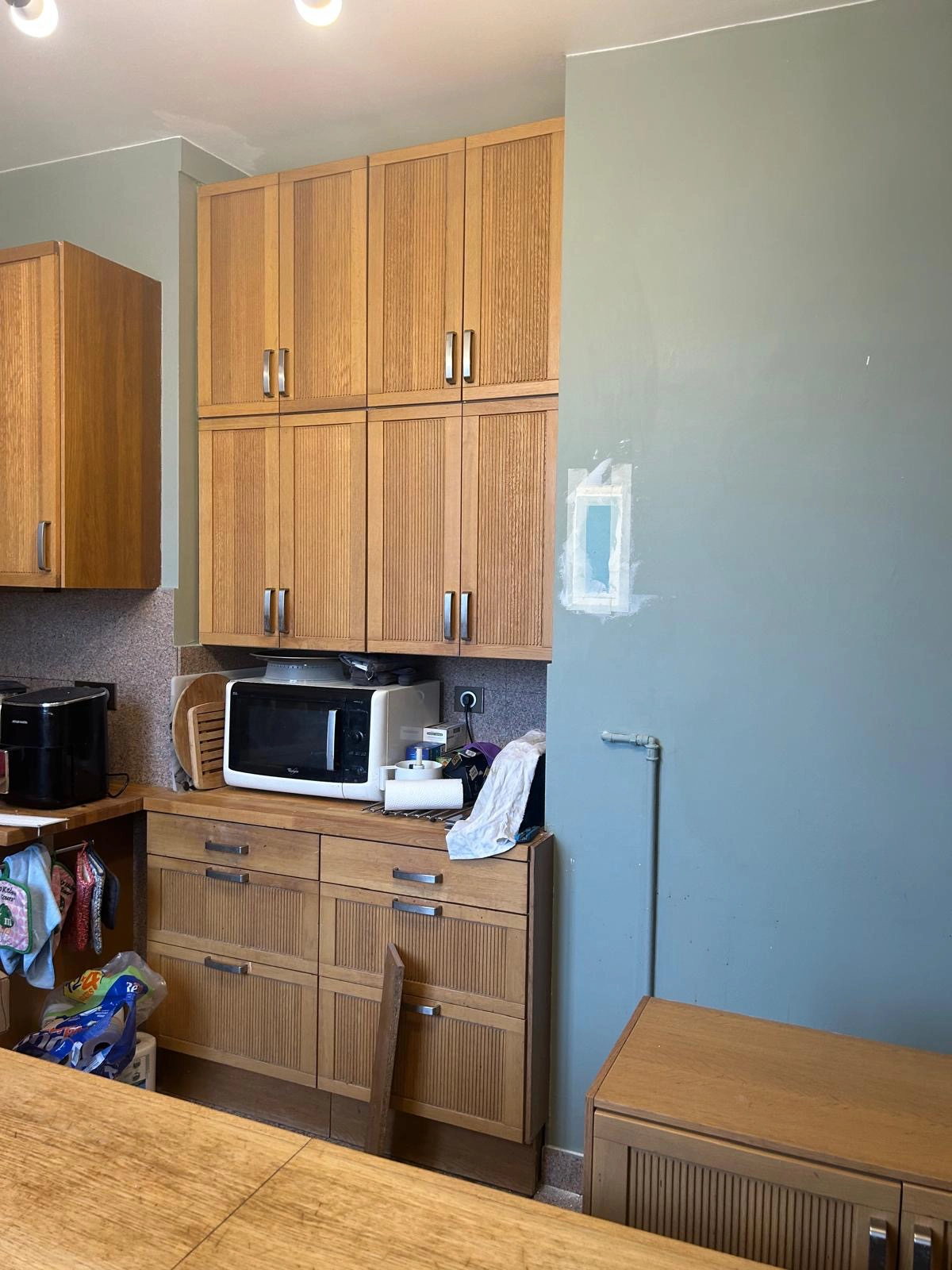 Mur de cuisine préparé avant la pose d'un papier peint panoramique